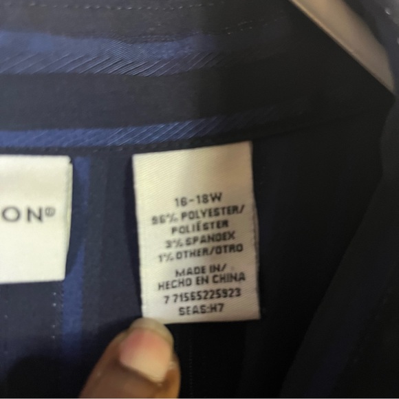 Covington Woman Button Front Blouse Size 16-18W - Picture 5 of 6